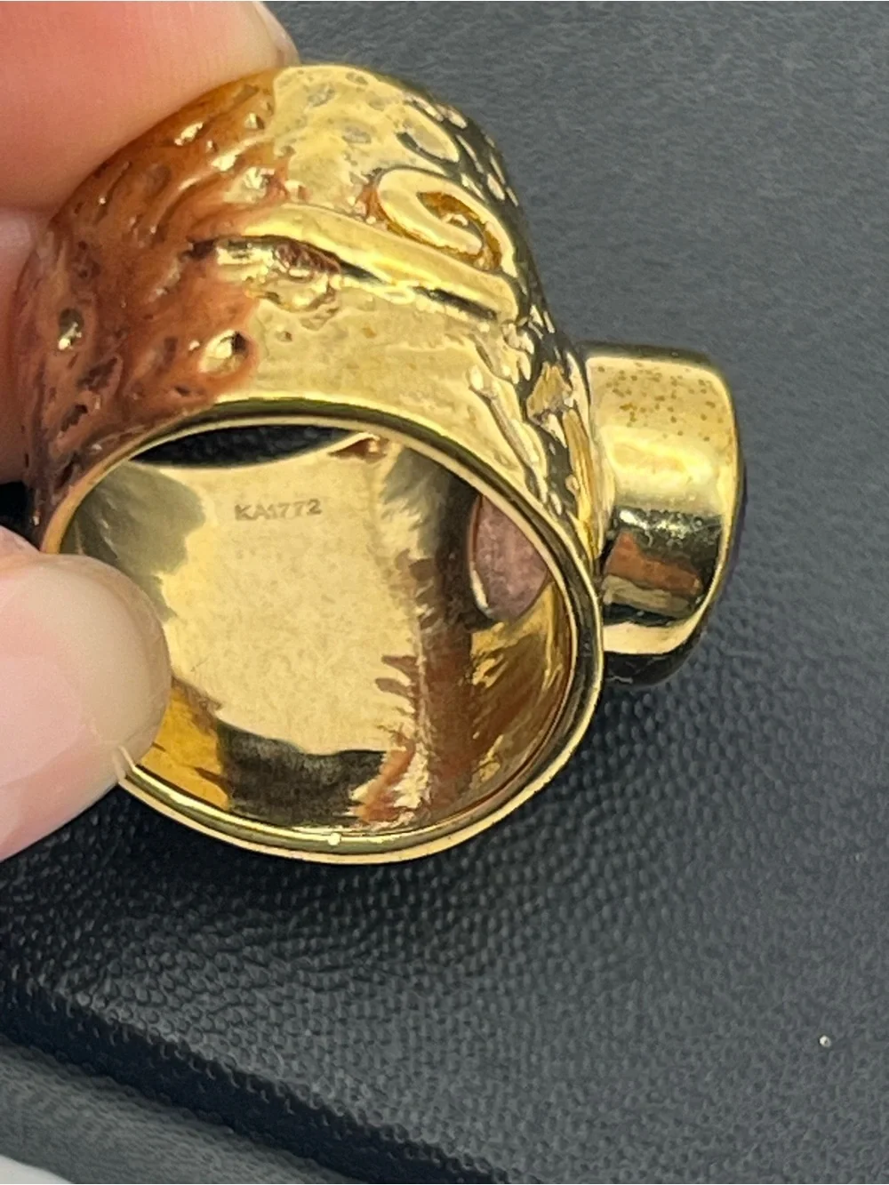 Italy wide textured gold tone band ring size 5 purple glass stone vintage